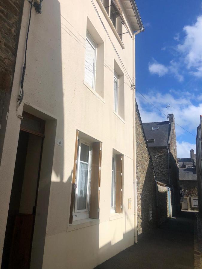 Appartement Rue Nationale - Port De La Houle Cancale Exterior foto